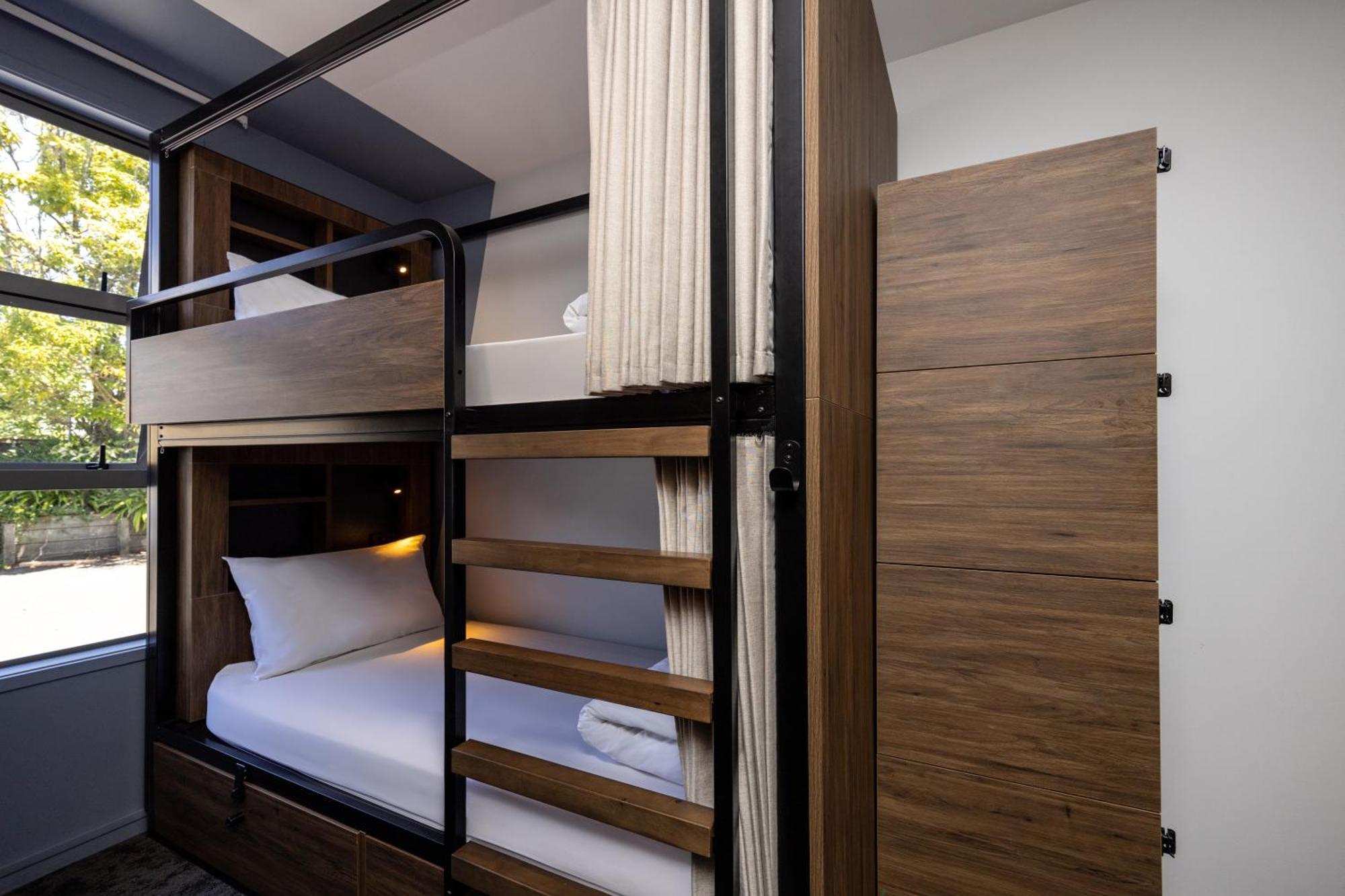 Haka House Rotorua Hostel Exterior photo A bunk bed